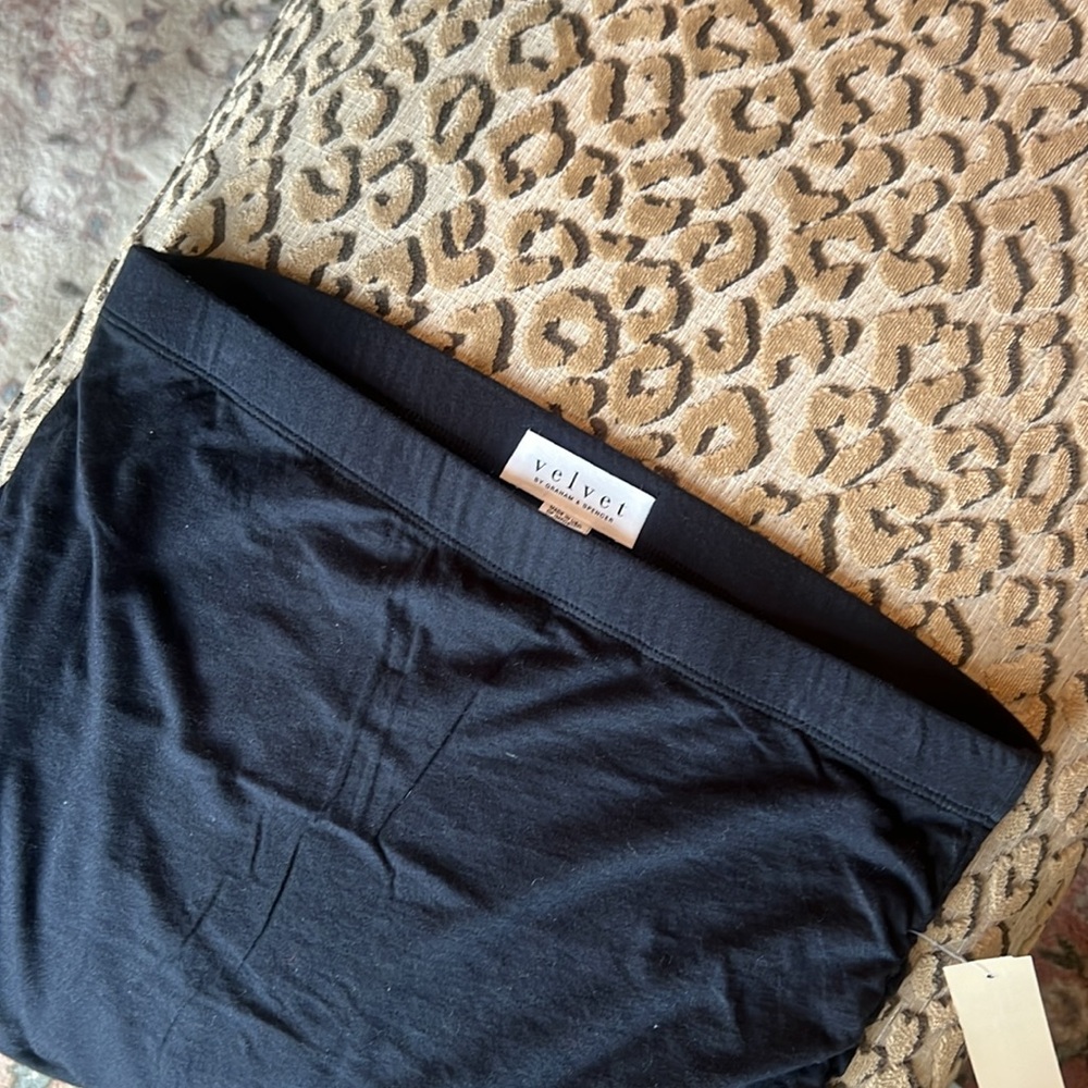 Velvet Graham & Spencer black super soft cotton pencil skirt with ruching! - Picture 7 of 14